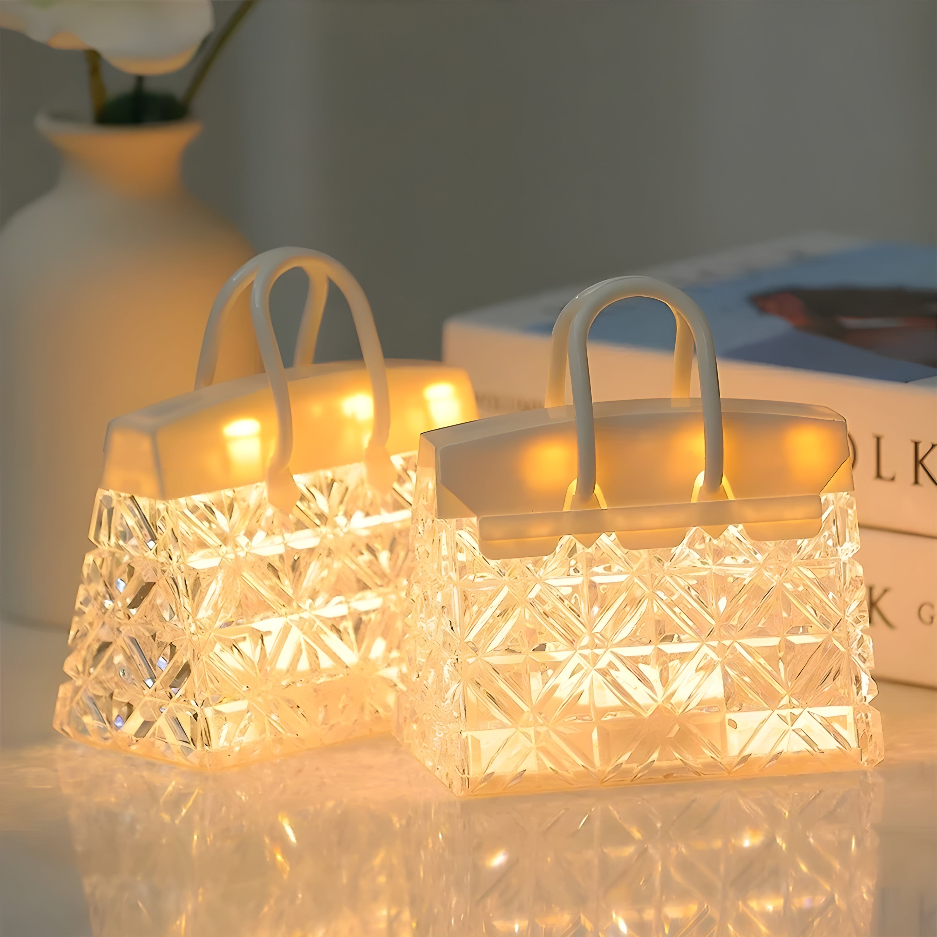 LumiBag – Stilvolle Handtaschenlampe für gemütliche Nächte