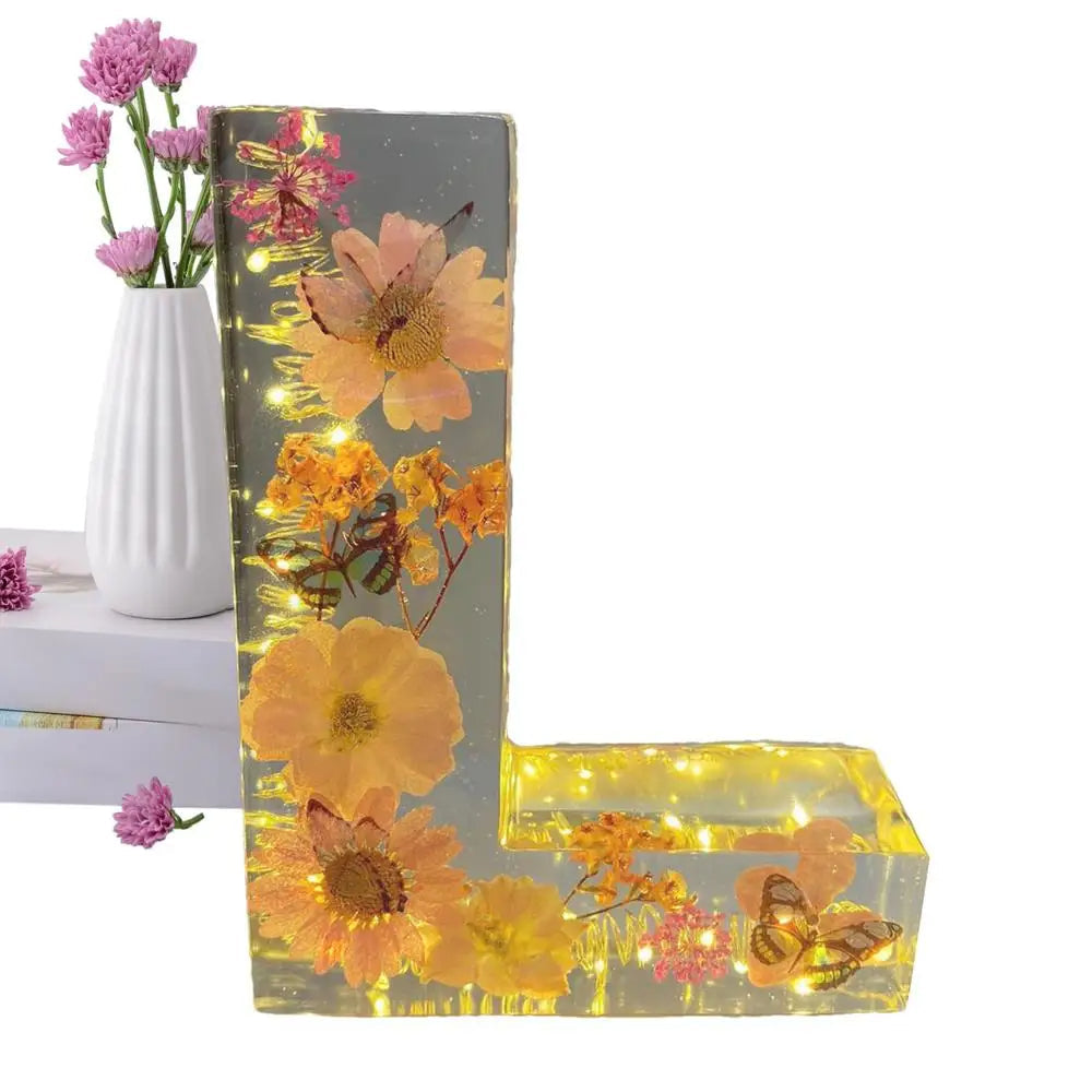 GlowBloom – Handgemachte Blütenlampe